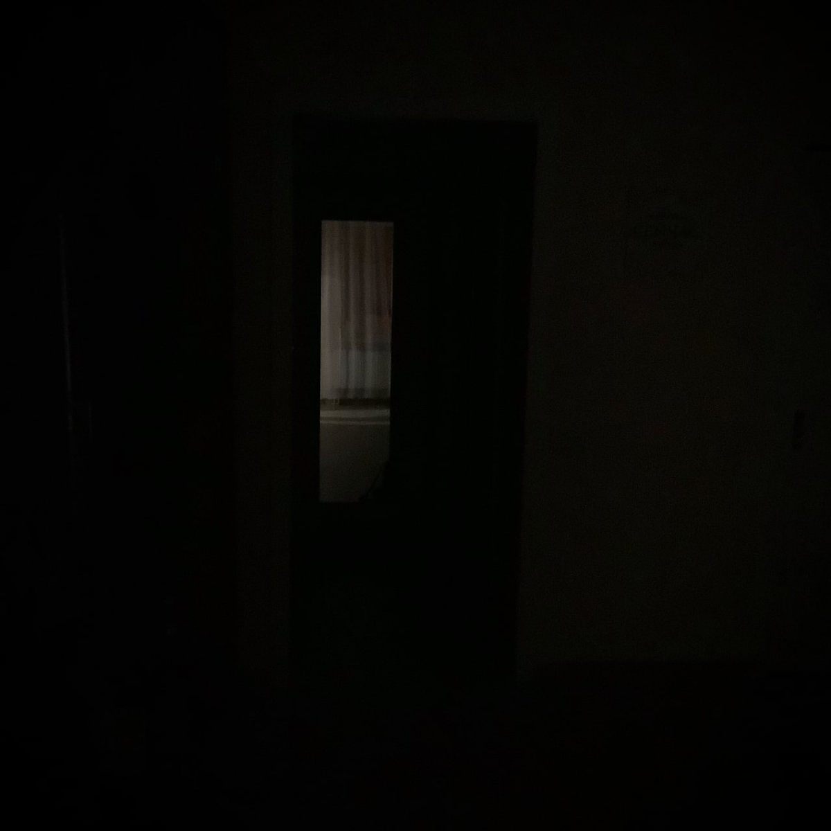 Так в темноте выглядит зеркало