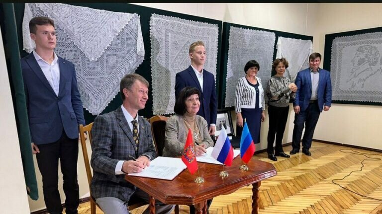    От намерений к взаимодействию. Евгения Шевченко посетила музеи Луганска и Перевальска Марина Шарт