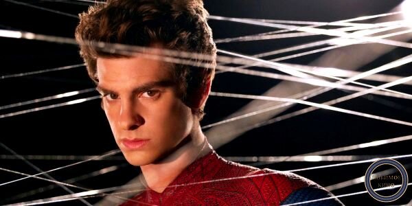 Эндрю Гарфилд в роли Человека-паука. Источник: https://geekcity.ru/wp-content/uploads/2021/12/spider-man-andrew-garfield-.jpg 