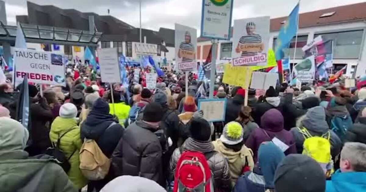 Митинг у авиабазы Рамштайн