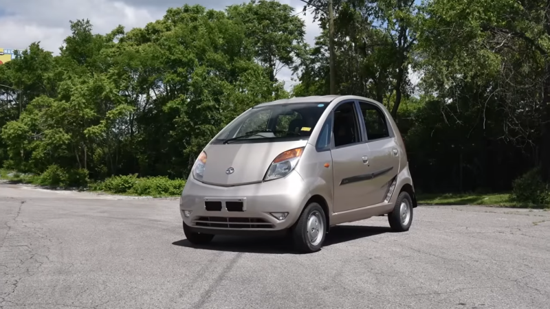 Tata Nano Gold Plus 2011