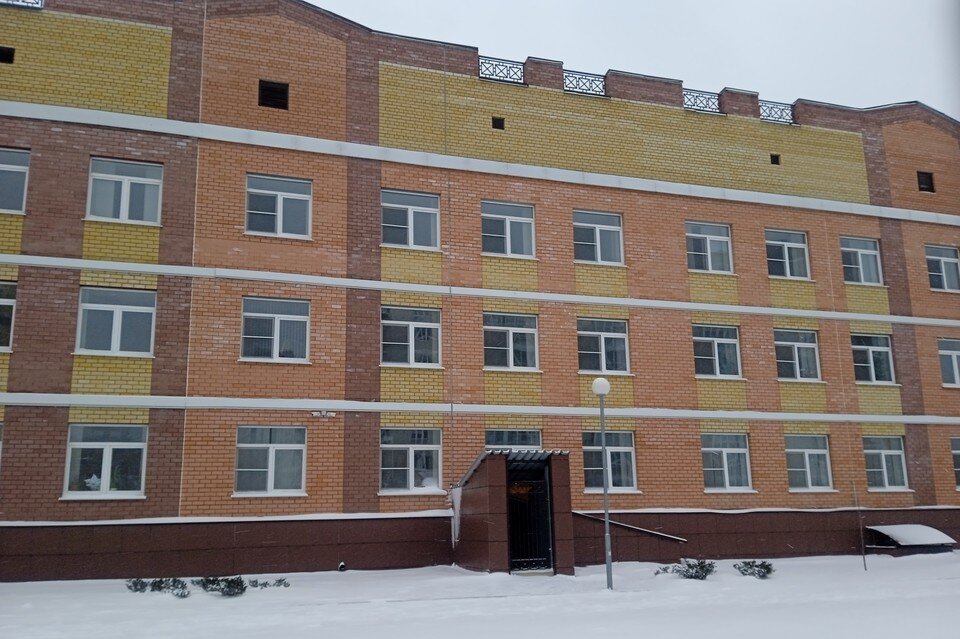     Школы Ельца эвакуировали из-за сообщений о минировании Юлия КЛЮЕВА