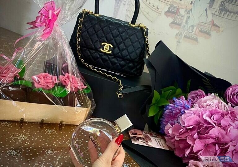    Гипсофилы, «умная швабра», конная прогулка: Что подарить женщинам на 8 марта? Марина Шарт