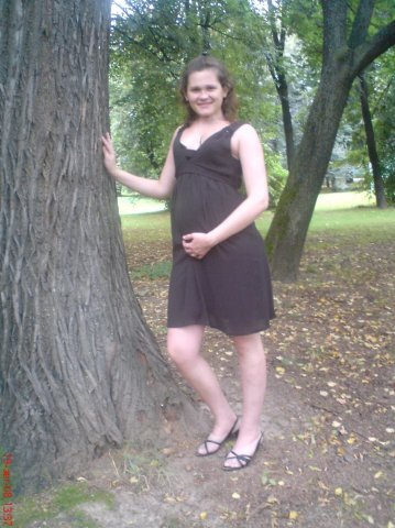 Конец августа 2008 г. 1я беременность. Отеки на ногах и лице. Хотели даже в больничку класть. Но я не далась. Я в это время сдавала экзамены в вуз. 