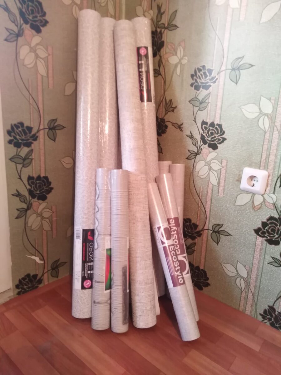 почему-то розовым отсвечивают, вообще они просто светлые.