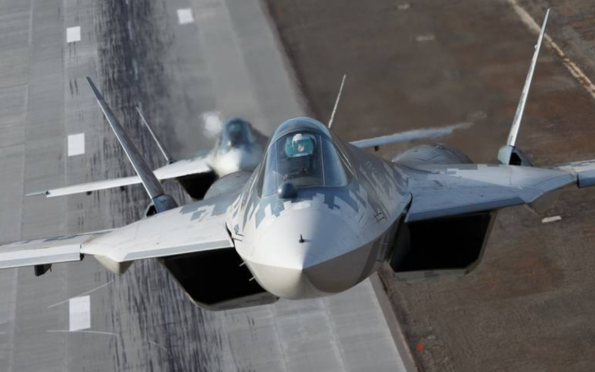 Су-57 долго шел в строй и принял на себя шквалы несправедливой критики, но теперь доказал свою полную состоятельность. Фото МО РФ