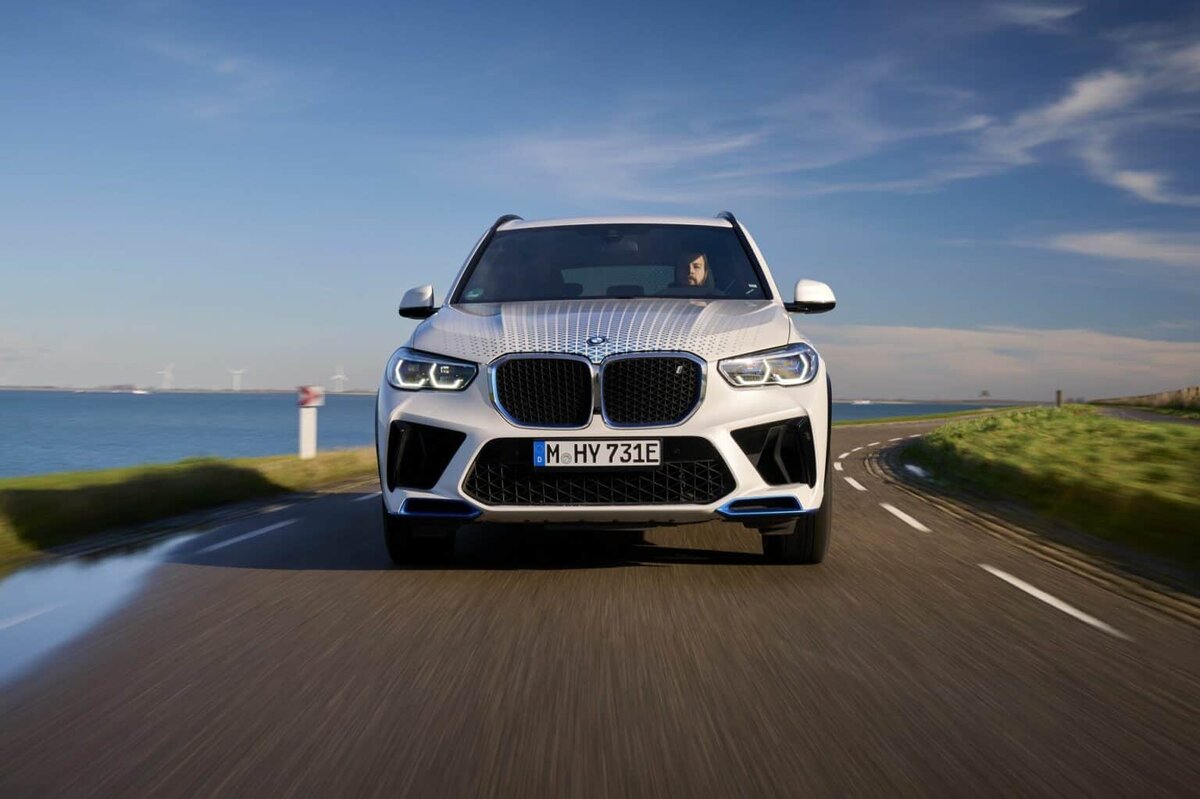 BMW hydrogen car