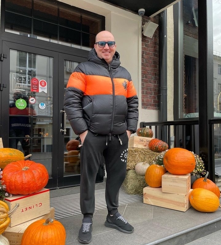     Сергей Бурунов в любимой куртке Фото: соцсети