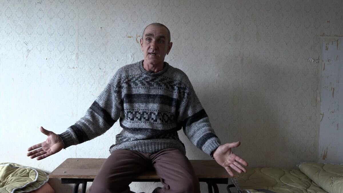    Жители Артемовска об украинских боевиках, стрелявших по мирному населению из пулеметов© РИА Новости
