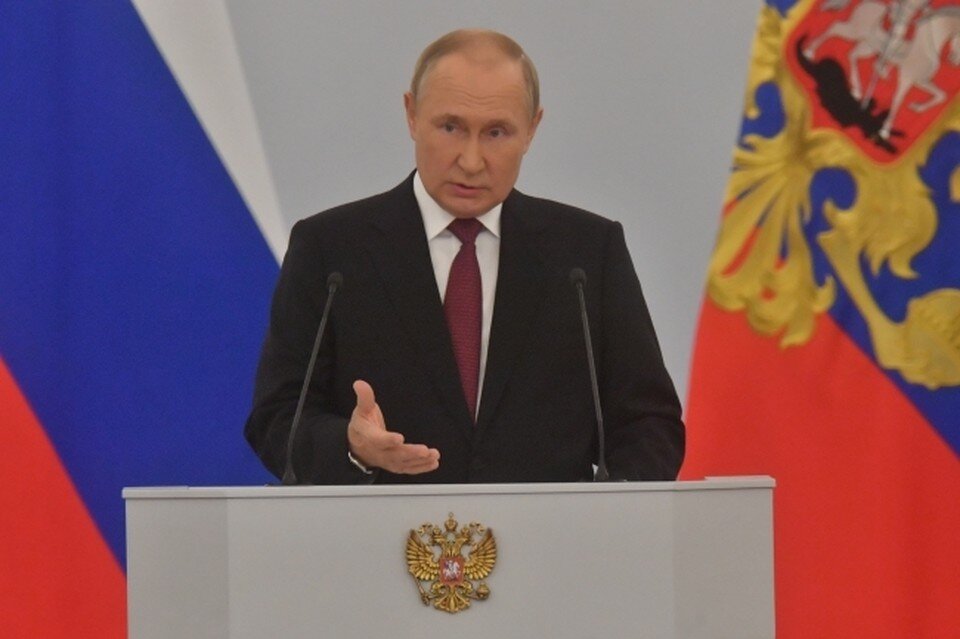     Владимир Путин поддержал якутский проект «Паспорт семьи военнослужащего» Владимир ВЕЛЕНГУРИН