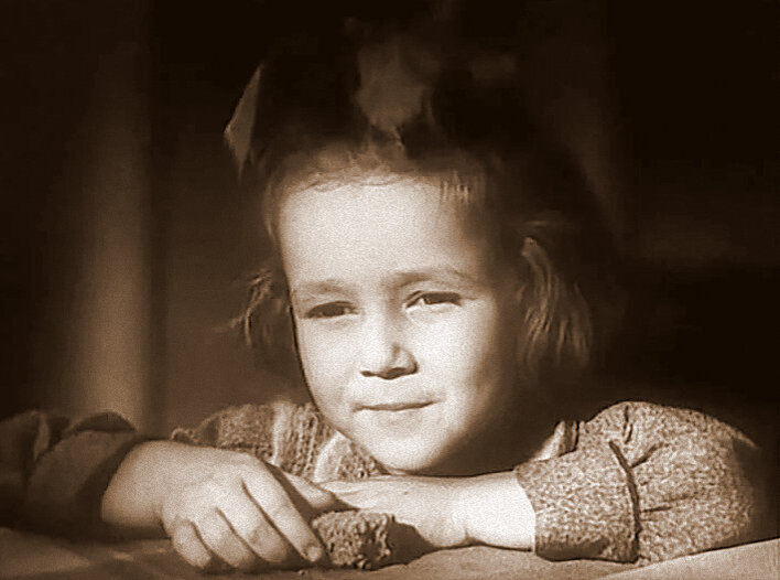 кадр из фильма «Жила-была девочка»