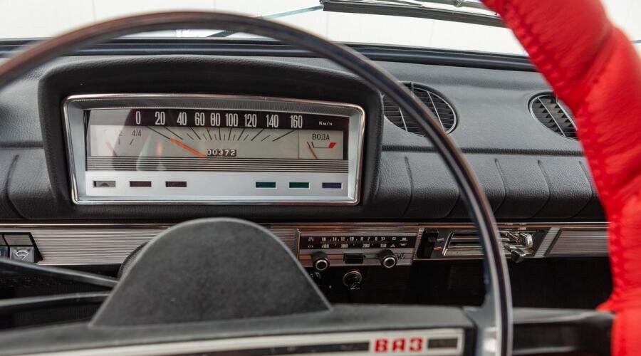    Салон «копейки» Фото:  Dmitry Racer, по лицензии CC BY-SA 4.0​