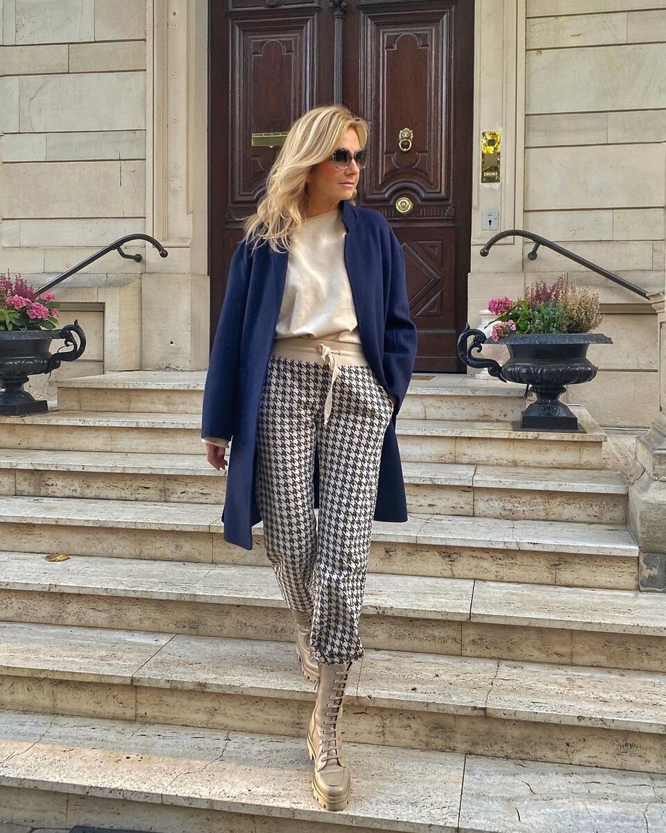    Зрелым женщинам не стоит отказываться от "гусиной лапки"elke_klingler