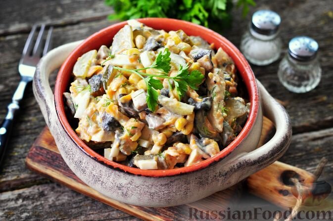 Салаты с семечками: подборка самых вкусных и простых рецептов