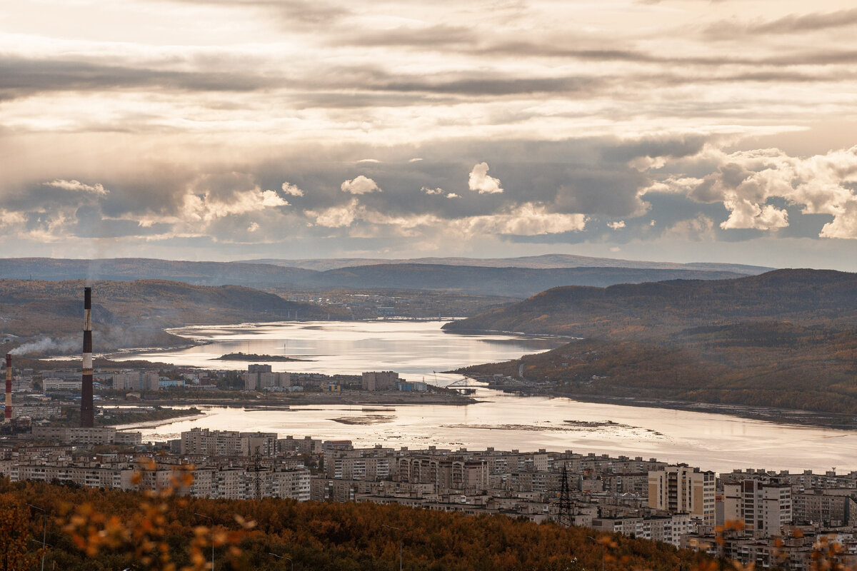 Погода в Мурманске. Дальняя даль. Погода в Мурманске фото. Город Мурманск погода на сегодня.