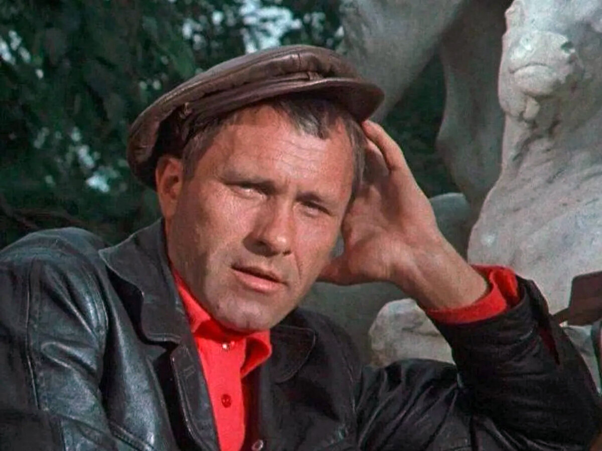 Актер, режиссер и просто замечательный человек Василий Шукшин.