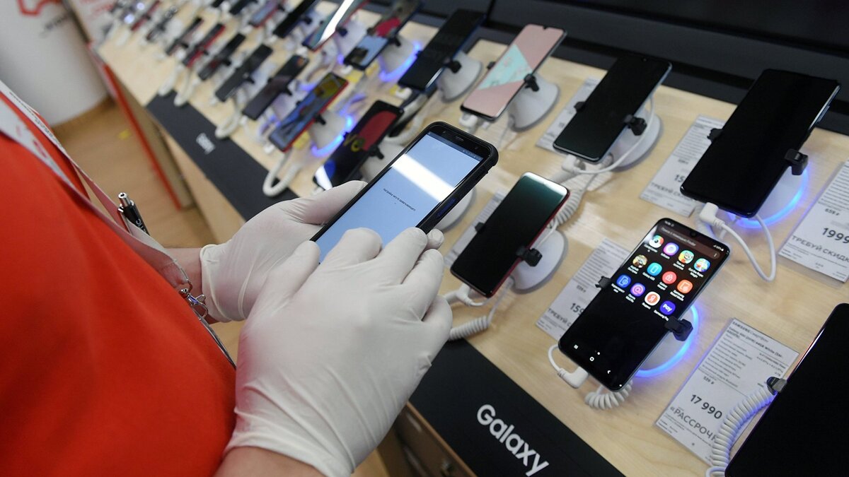    Смартфоны© РИА Новости . Кирилл Каллиников