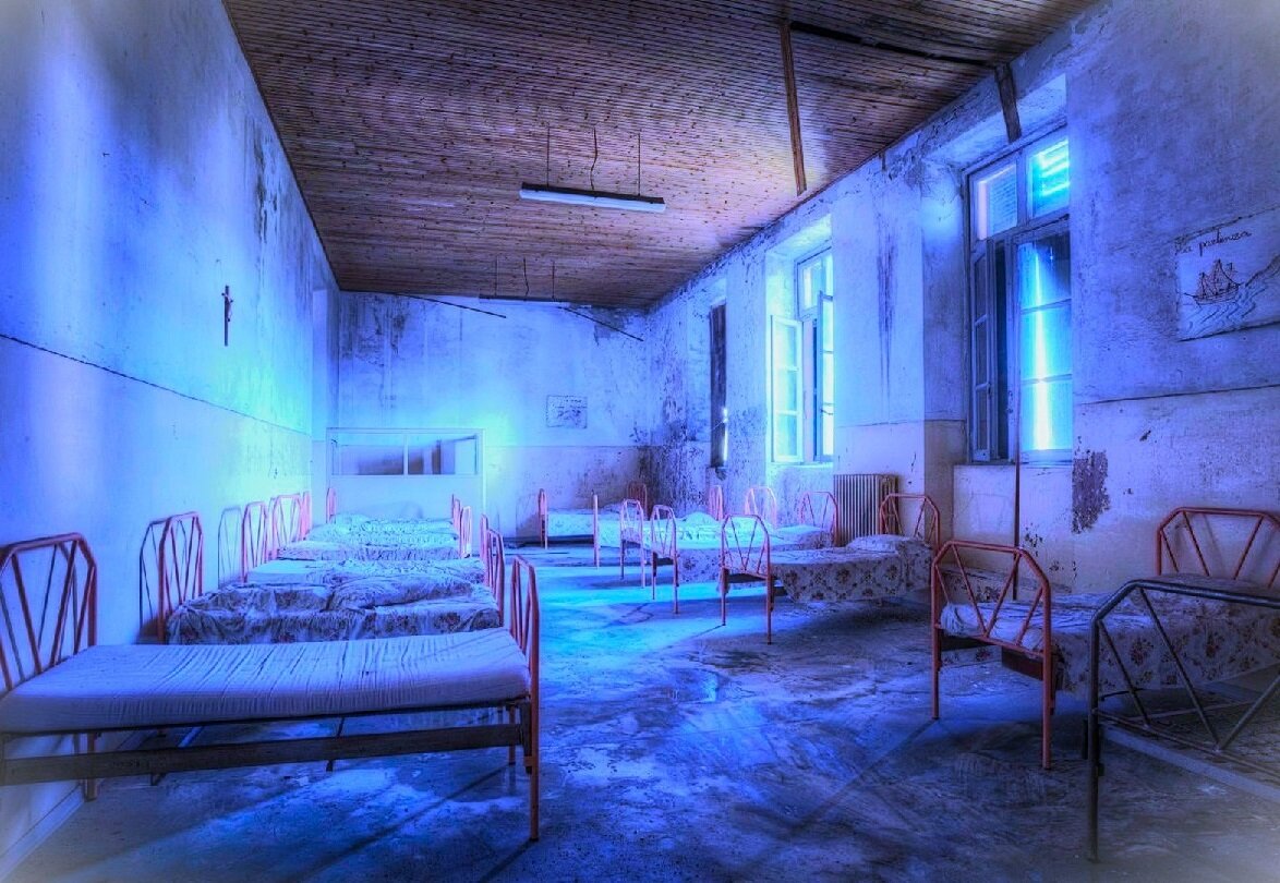 Даётся шанс не всем, но для чего-то, возможно, чтобы что-то изменить, спасти, исправить и простить кого-то или себе прощенье отмолить... 