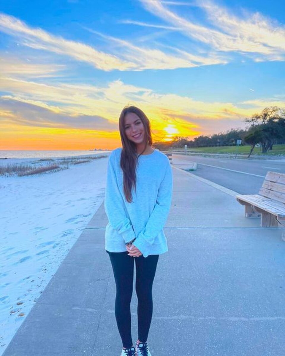    Кара Санторелли Фото: Инстаграм (запрещен в РФ) / @Kara_santorelli13