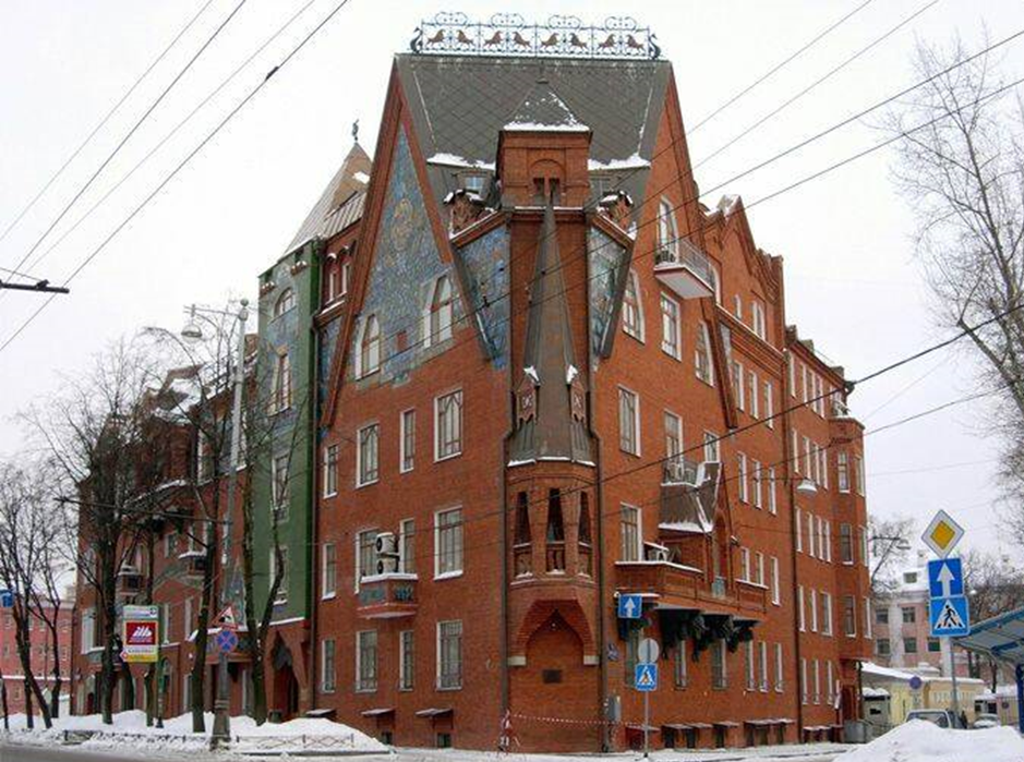 Дом перцовой. Дом Перцова в Москве стиль Модерн. Доходный дом Перцова в Москве 20 век. Дом Перцова на Пречистенской набережной. Доходный дом Перцова в Москве Архитекторы: с. Малютин и н. Жиков.