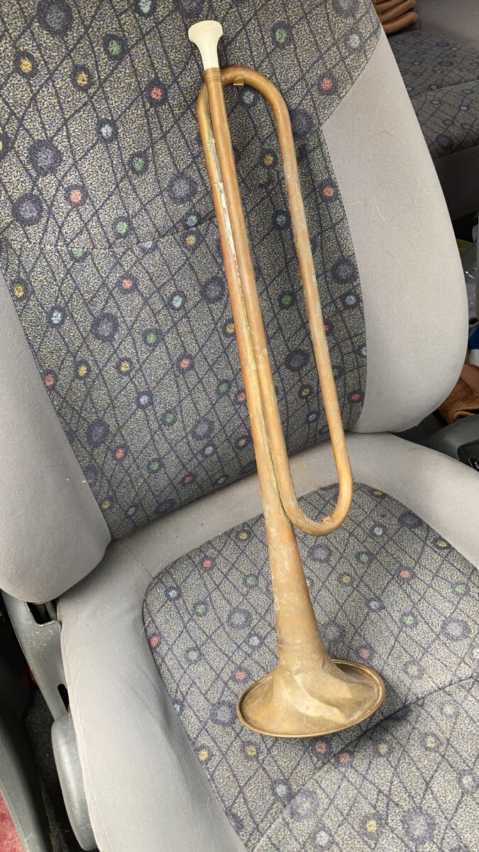 Я его зову - "Бывалый", из-за вмятин.