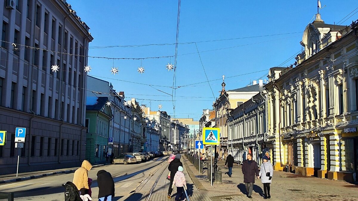     В Нижегородской области в семи из 28 городов проживает меньше 12 тысяч человек — именно столько жителей должно быть в населенном пункте России, чтобы его официально признали городом. Еще два — находятся на критической отметке по численности жителей. Это выяснил корреспондент NewsNN.