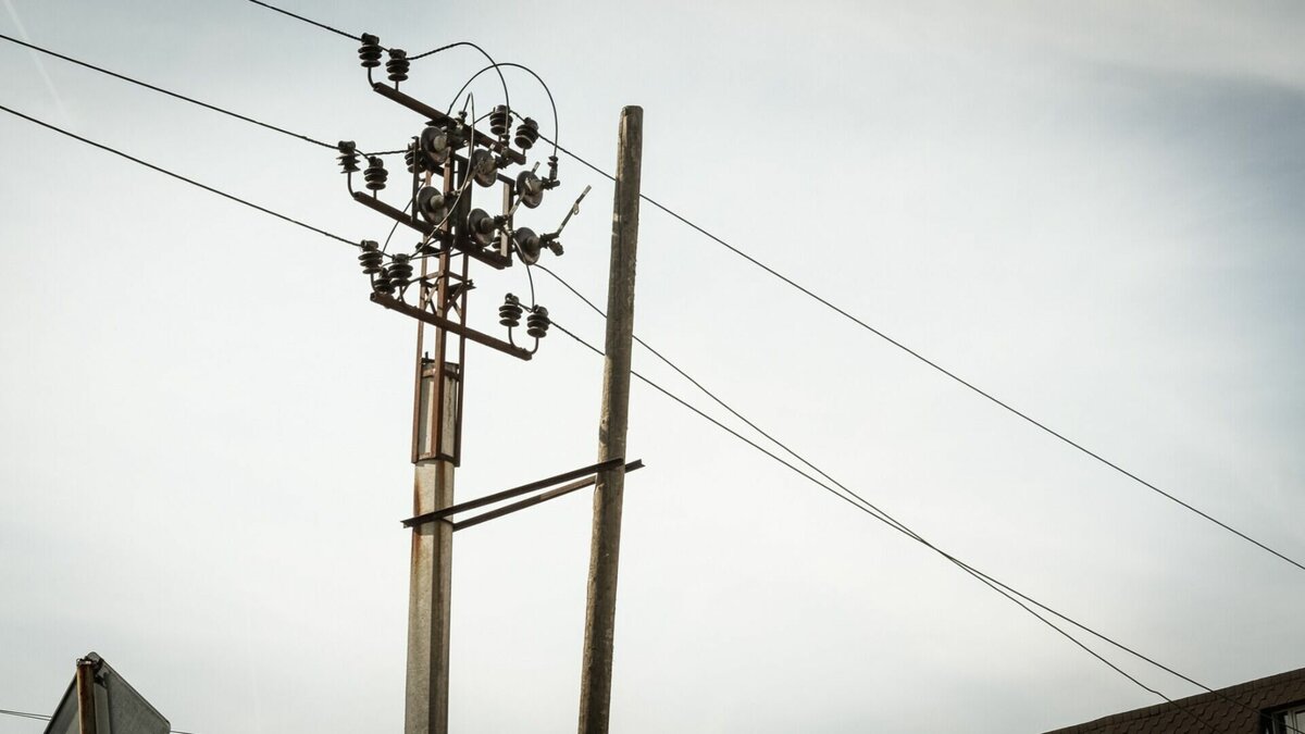     Работы по устранению повреждения уже ведутся. Об этом сообщает ЕДДС.