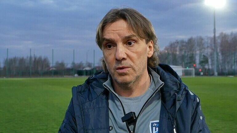     Новый тренер ФК «Пари НН» Сергей Юран заявил, что команда не покинет РПЛ. На эту тему он высказался в интервью, опубликованном на сайте нижегородского клуба.