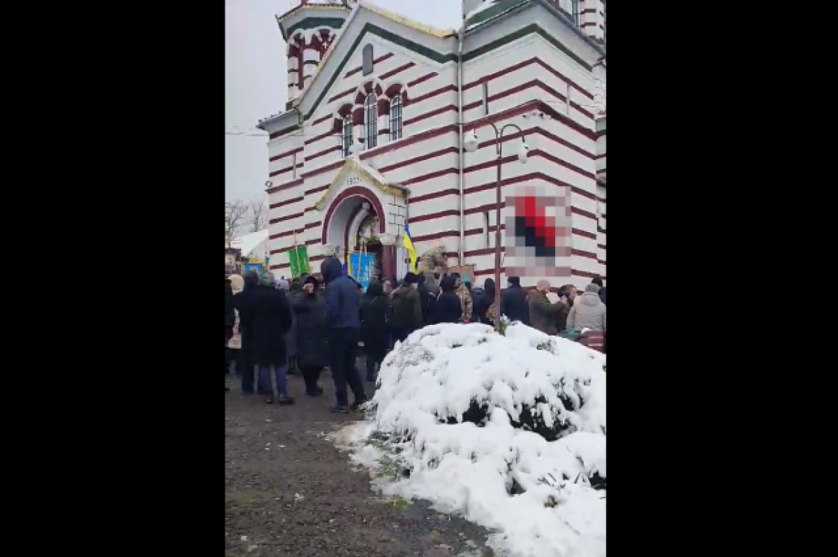    Захват храма УПЦ МП в селе Задубровка в Черновицкой области (Украина).