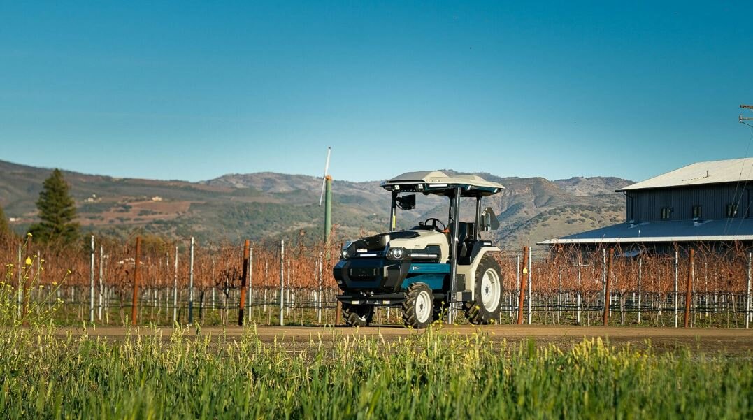    Тракторы перестают быть прежними с силой луноходов и электромобилей