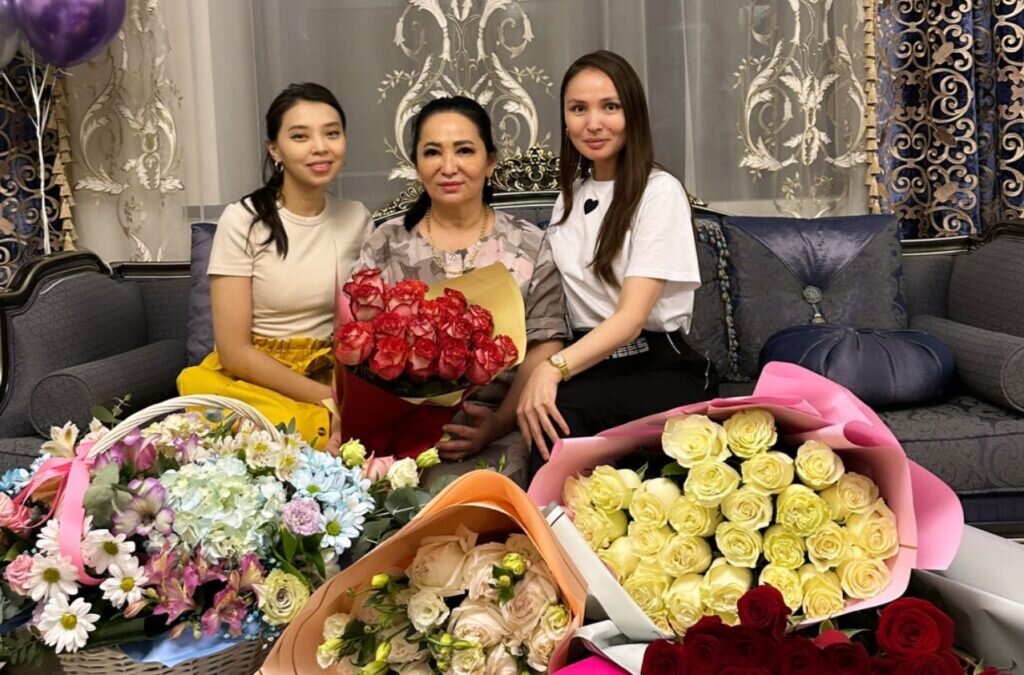    www.instagram.com/zhuldyzabdukarimovaofficial Клара Киясова