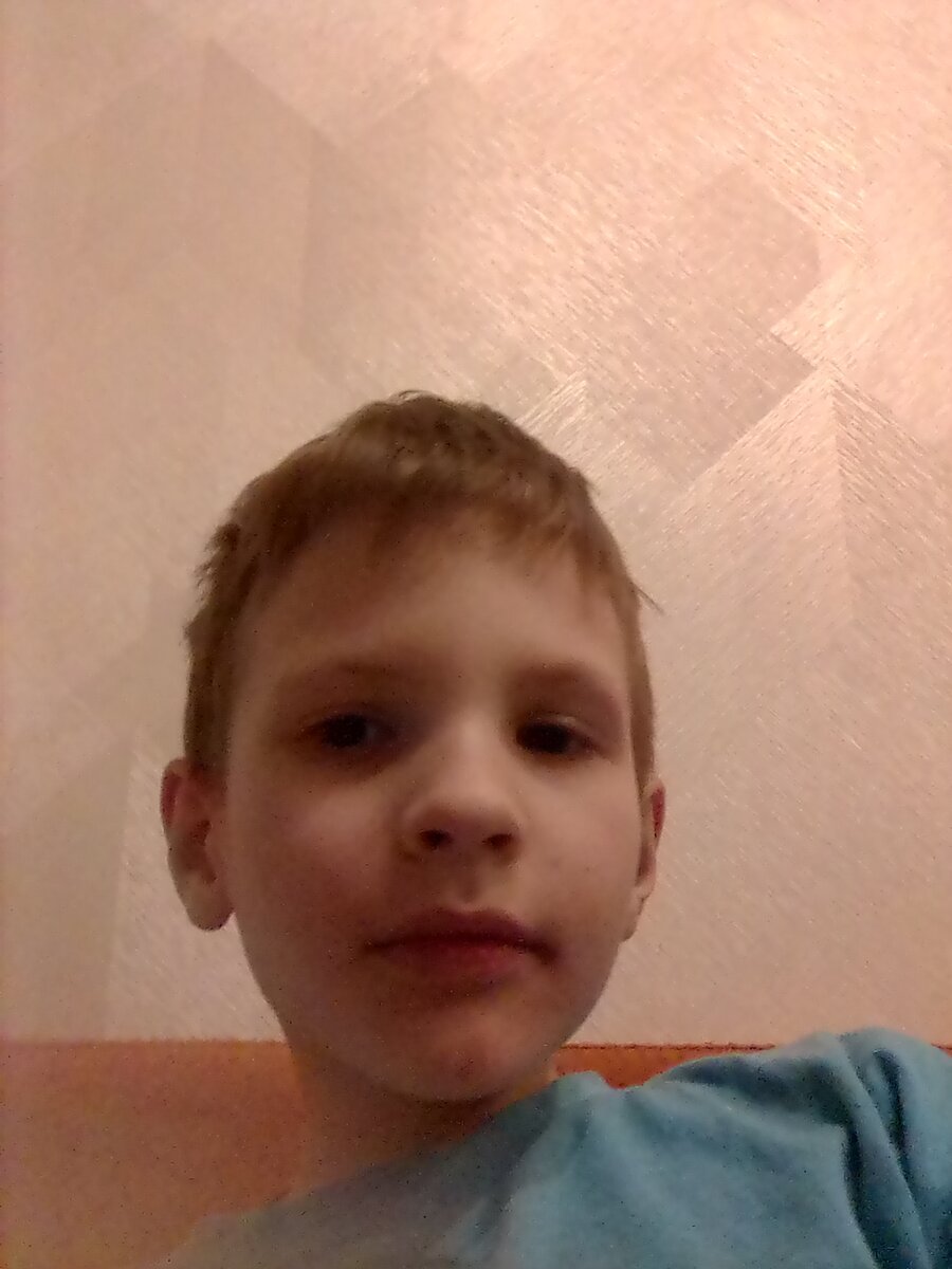 Да я удалил все свои видео и вот почему:я стал набирать просмотры на ютубе и на полгода забросил дзен. и теперь я сменил имя Zелебоба на боевой кот потому что на ютубе я кот. Да и в реальности тоже. И всем пока с вами был я боевой кот .