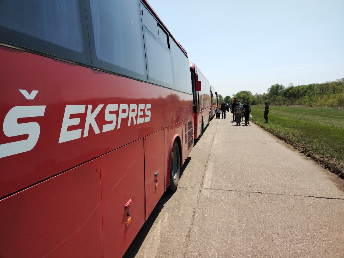 А они всё не кончались