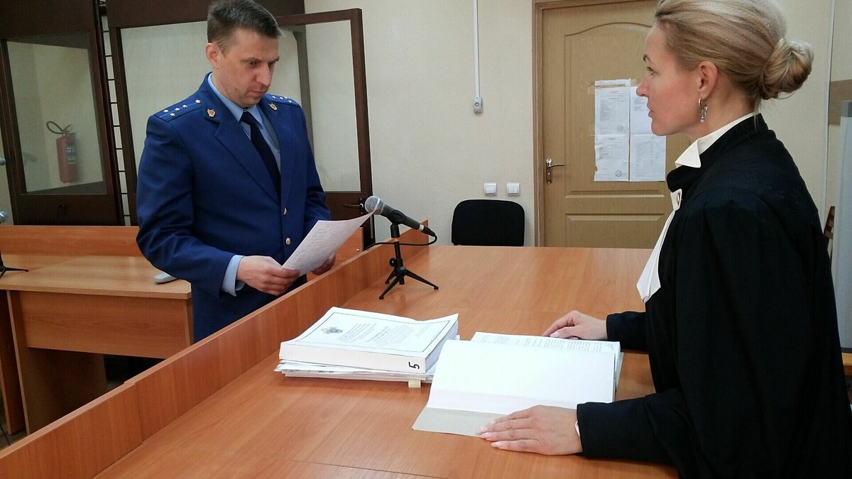     Муксун.fm продолжает изучать экономические споры нефтяников.