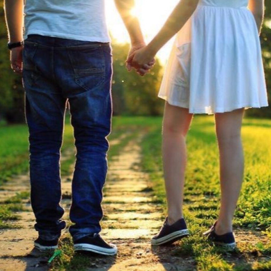 А теперь для Леры дин авторитет - этот Витя. Я думаю, уж не Витя ли посоветовал Лере мне в ботинки осколки острые от плинтуса подложить...Источник: express-novosti.ru