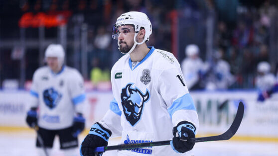    Обладатель Кубка Стэнли Пакетт подписал контракт с московским "Динамо" Даниил Шалонников