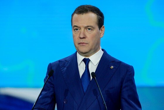   Дмитрий Медведев