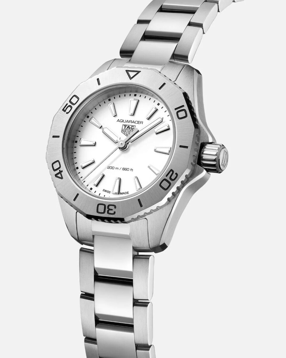 Часы TAG Heuer Aquaracer в 40 мм корпусе из стали с вращающимся безелем 