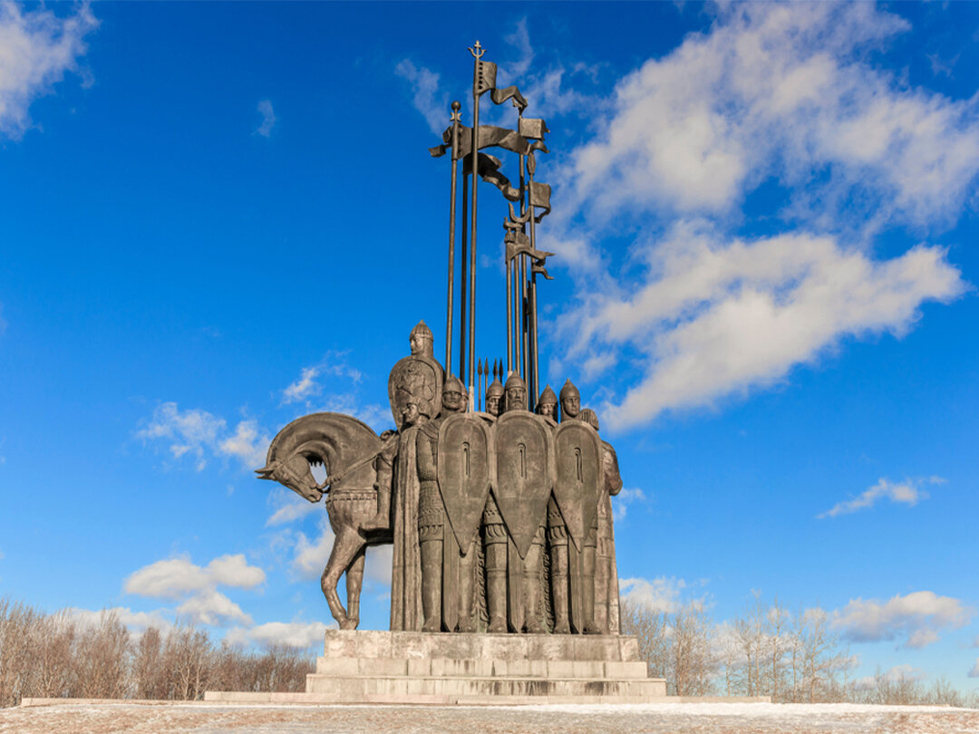 Памятник Александру Невскому в Пскове