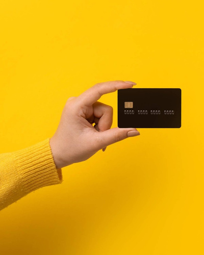 Нашел чужую банковскую карту: что делать?