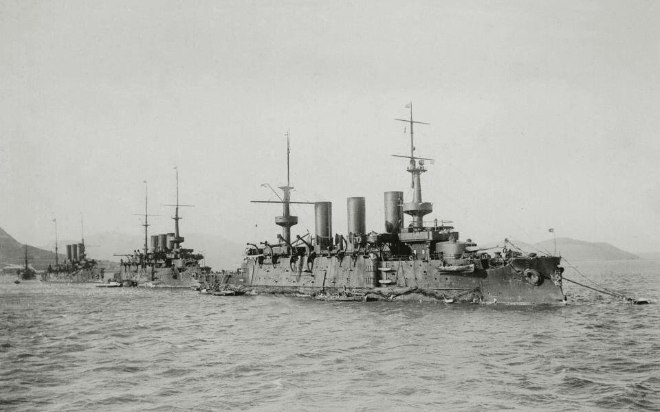 «Пересвет» и «Победа» в Порт-Артуре. Ист.: tsushima.su