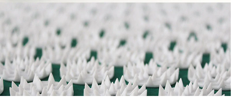 Вот такие "колючки" сами нашивали в далекое советское и постсоветское время. Источник изображения: aliexpress.com