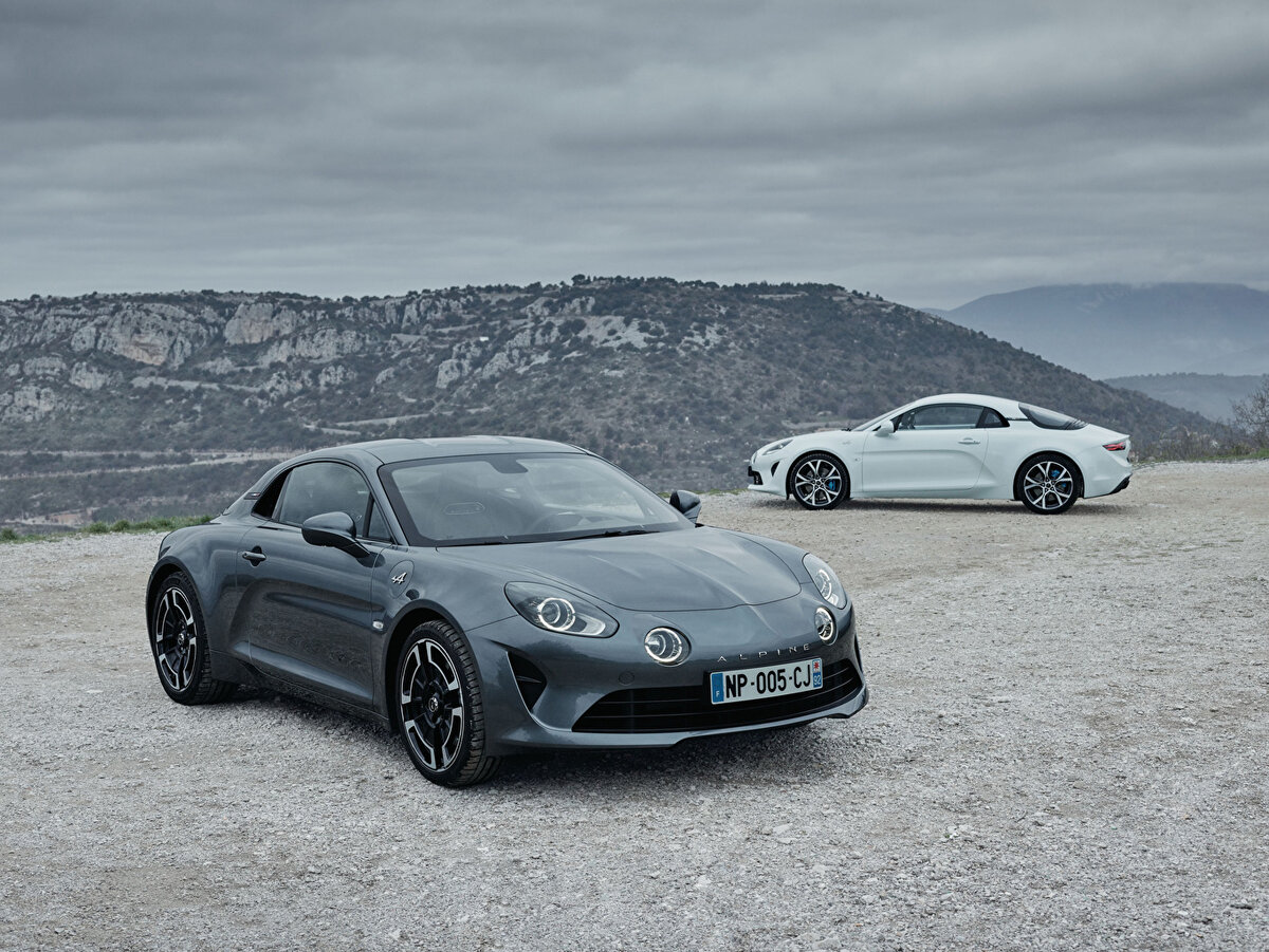 Фотография взята с источника https://www.1zoom.ru