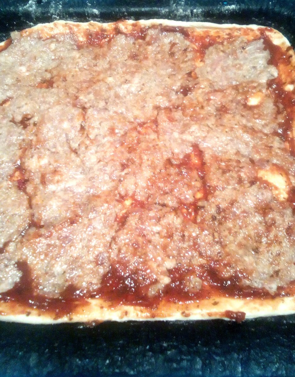 Пирог с солеными огурцами