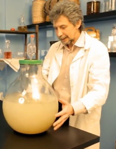 Детальное руководство по приготовлению браги из сахара: тонкости ...