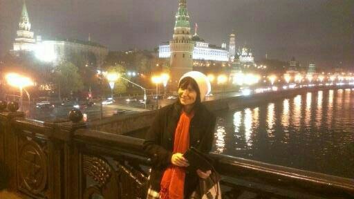 Ночная прогулка по Москве поздней осенью под мелким моросящим дождем? Конечно, да! Это же так романтиШно.  Главное потом не заболеть.