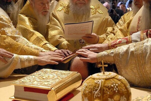 Рукоположение в архиереи