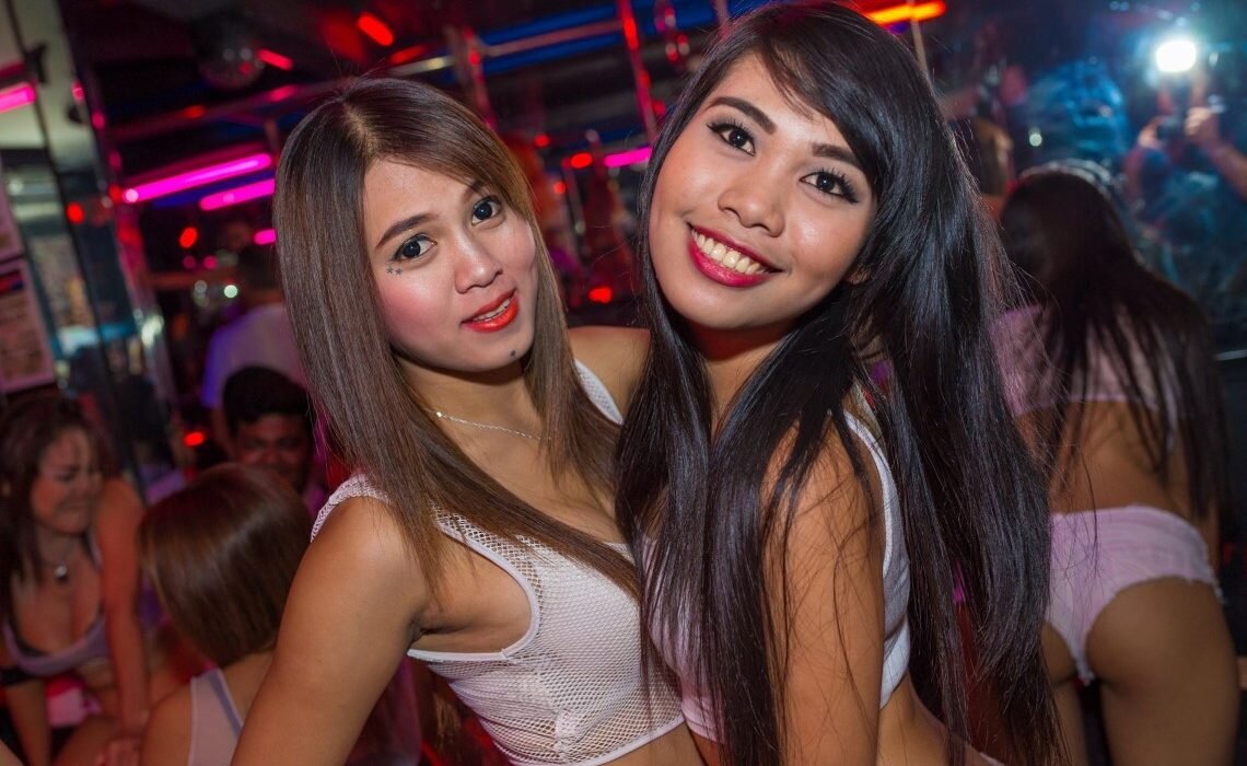 Thai ladyboy club