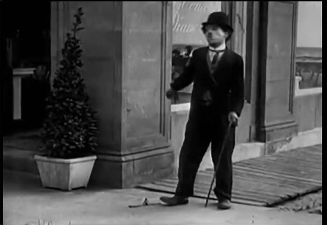 кадр из фильма Chaplin Banana Peel Pratfall 