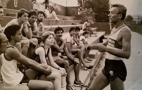 Витольд Бялокур со своими учениками.